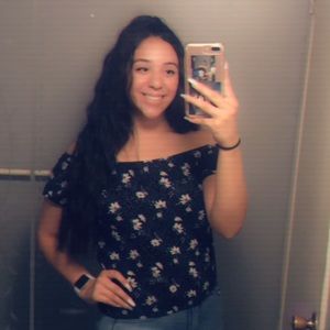 Meet your Posher, Alejandra